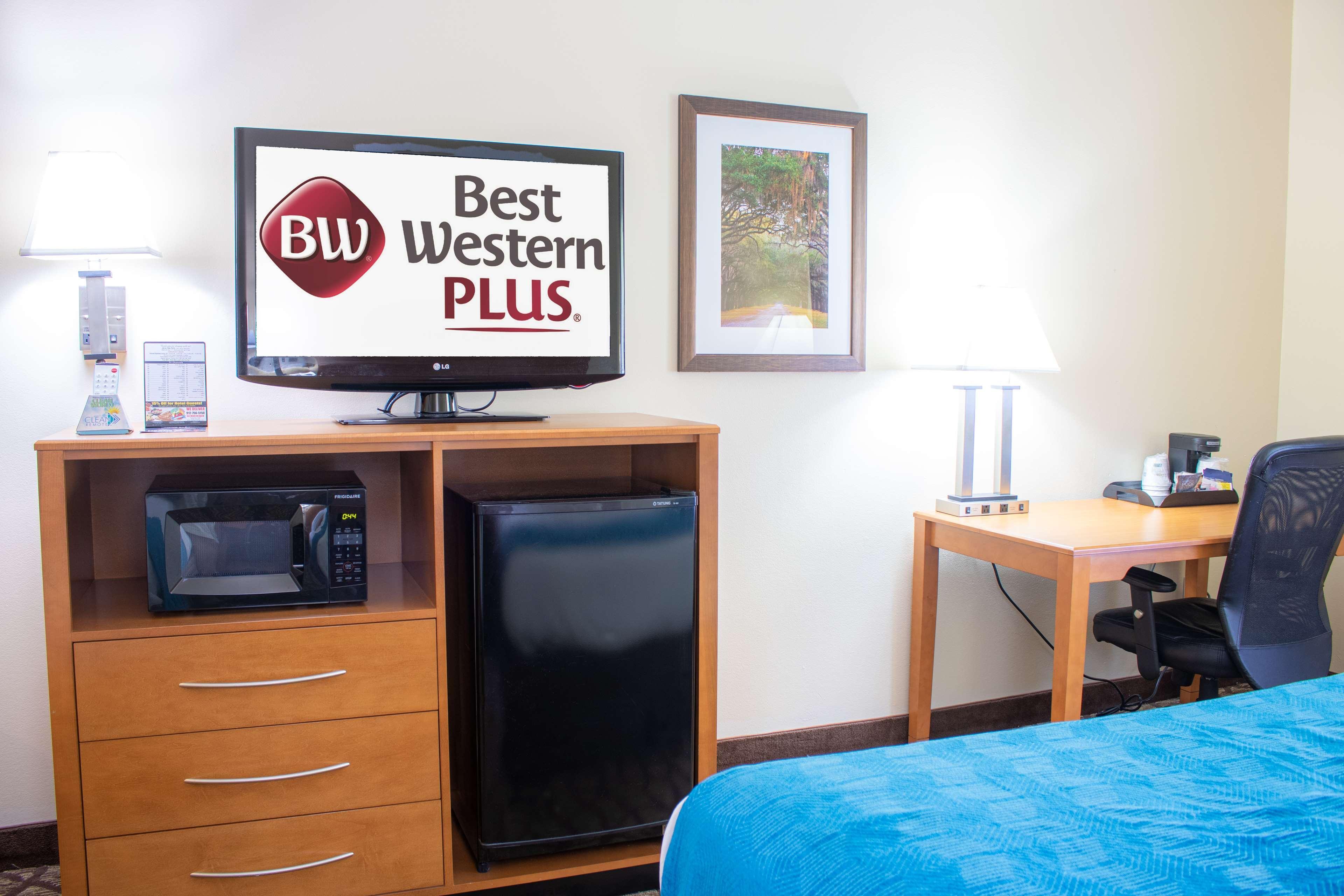 Best Western Plus Richmond Hill Inn Екстер'єр фото