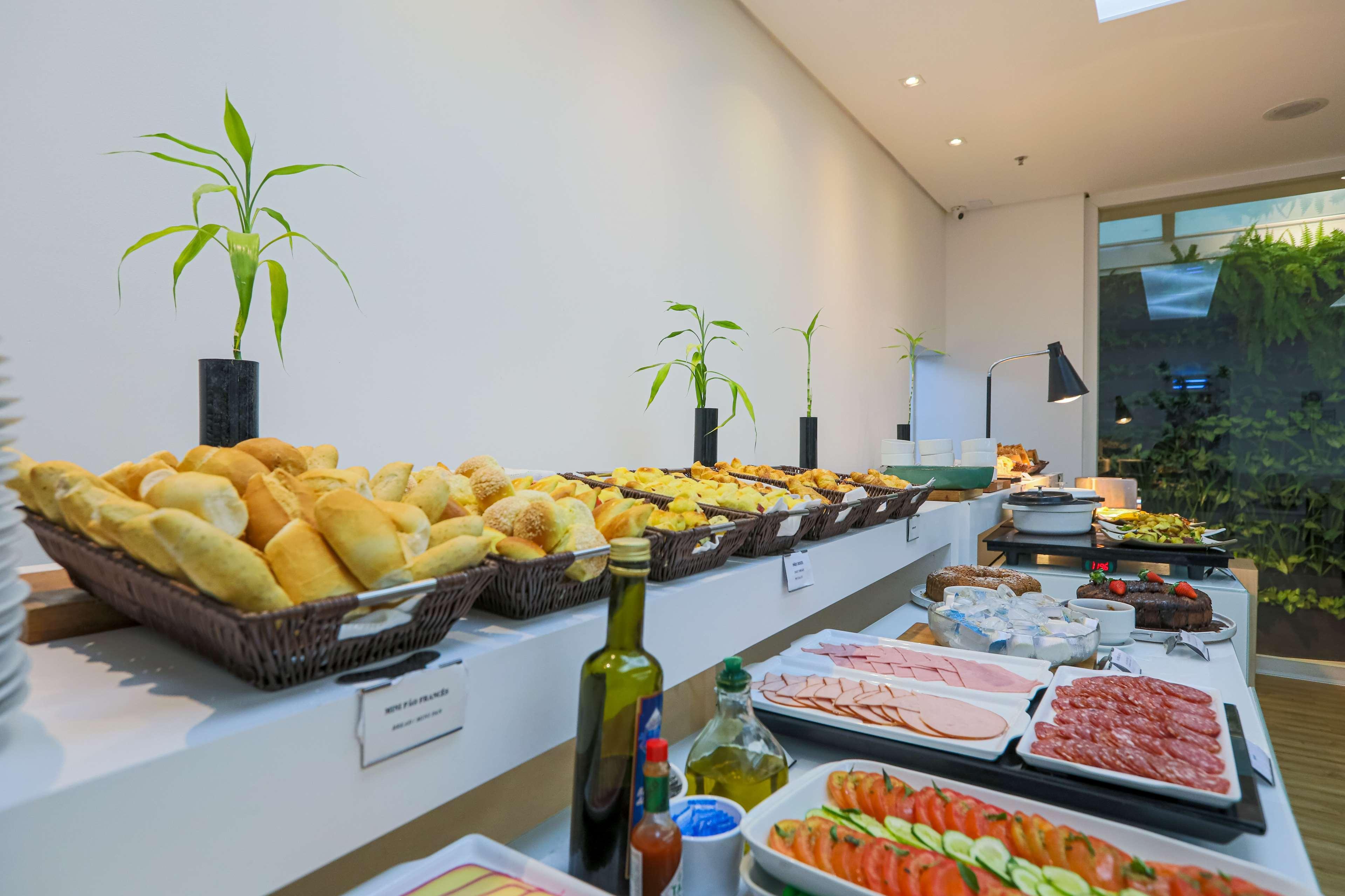 Best Western Plus Richmond Hill Inn Екстер'єр фото